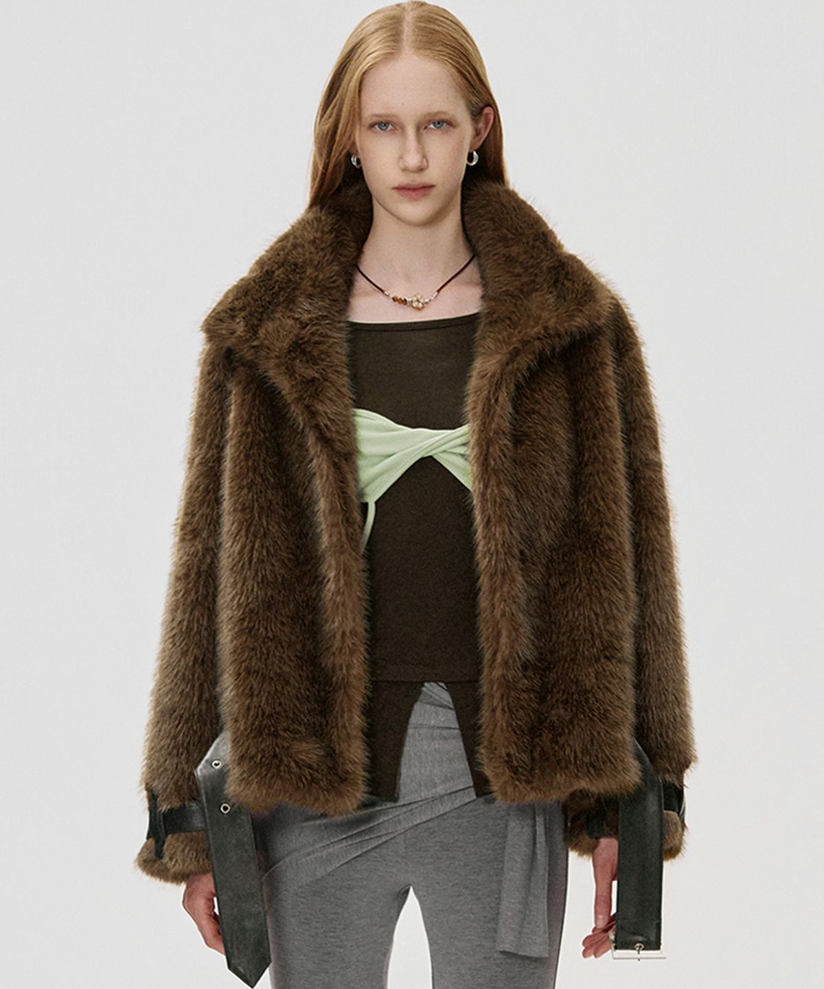킴지수(KIMZISU) Belted Faux Fur Jacket_BROWN