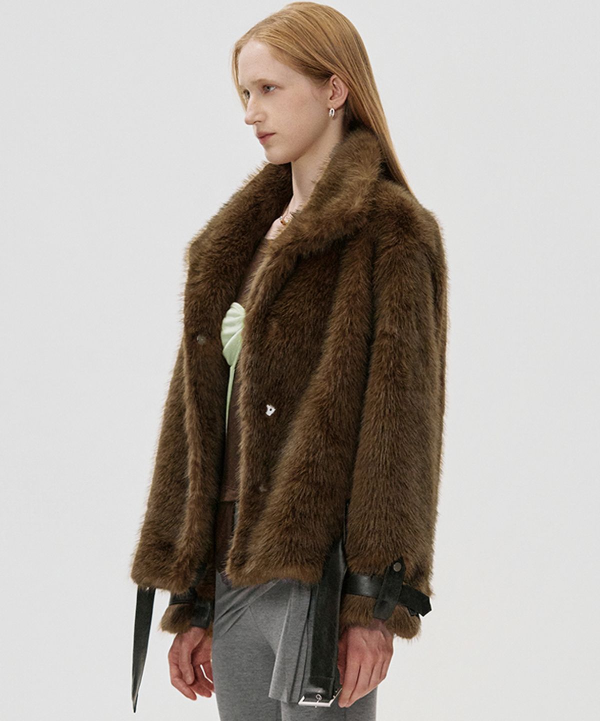 킴지수(KIMZISU) Belted Faux Fur Jacket_BROWN