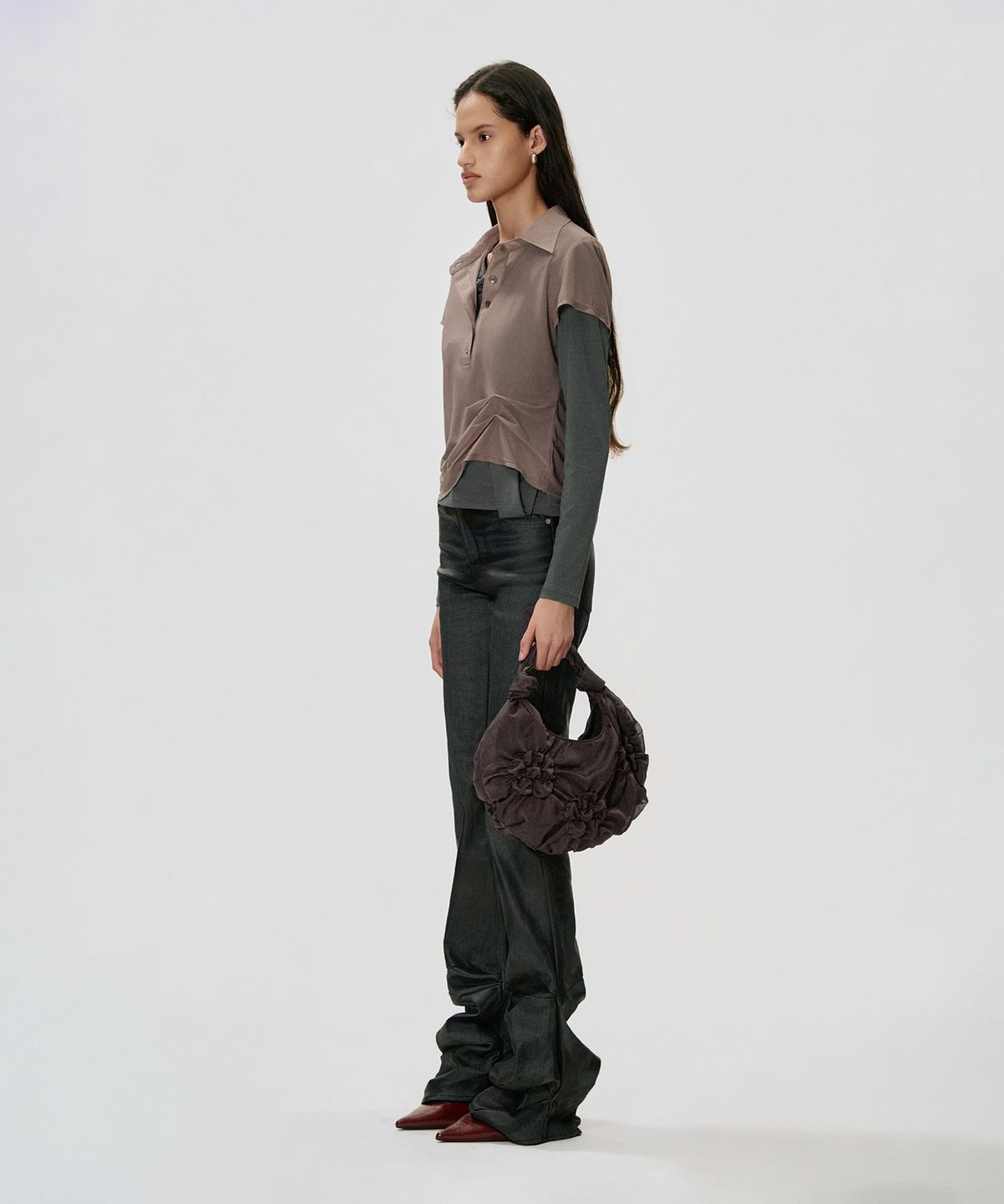 킴지수(KIMZISU) Floral Motif Smocked Mini Bag_BROWN