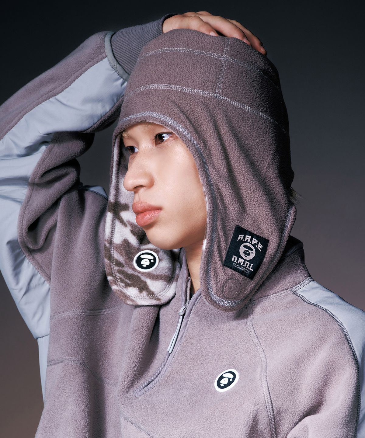 에이프(AAPE) AAPE X NMNL REVERSIBLE FLEECE BEANIE - SAND GRAY