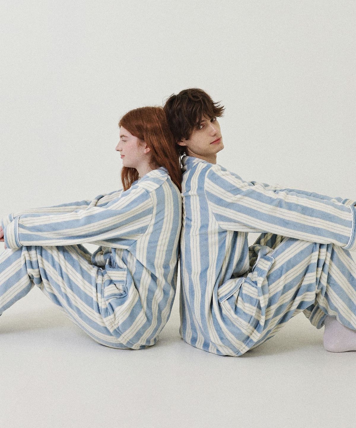 오셀픽(OHSELPIC) [uni] 스탠다드 파리 극세사 파자마 3Size