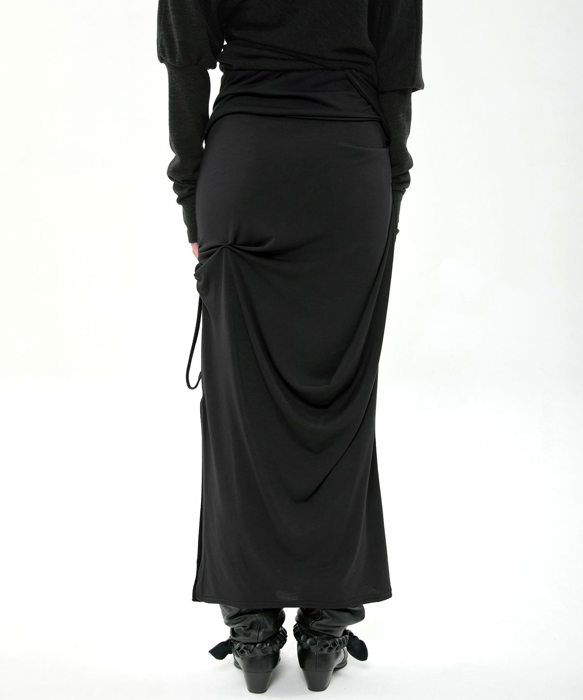 플레어업(FLAREUP) Sculpted Draped Long Skirt (FL-279_Black)