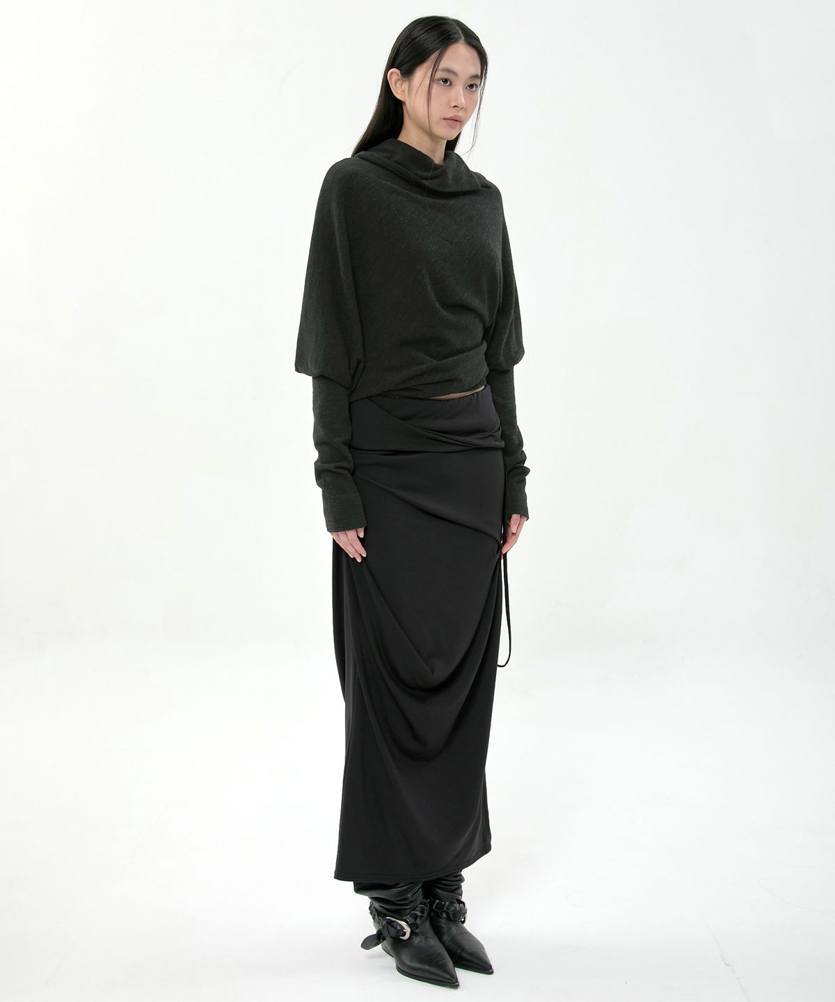 플레어업(FLAREUP) Sculpted Draped Long Skirt (FL-279_Black)