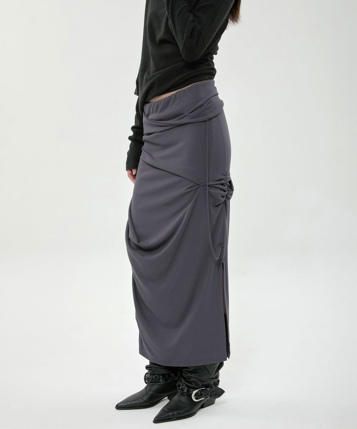 플레어업(FLAREUP) Sculpted Draped Long Skirt (FL-279_Charcoal)