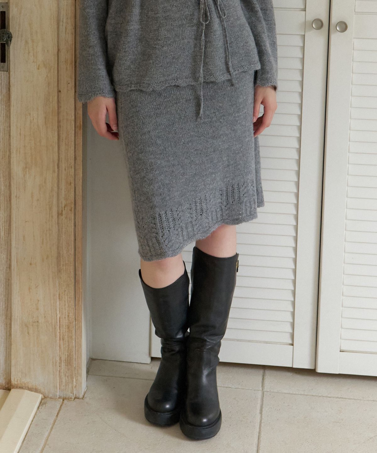 리엘(RE L) Shimmery knit skirt (deep gray)
