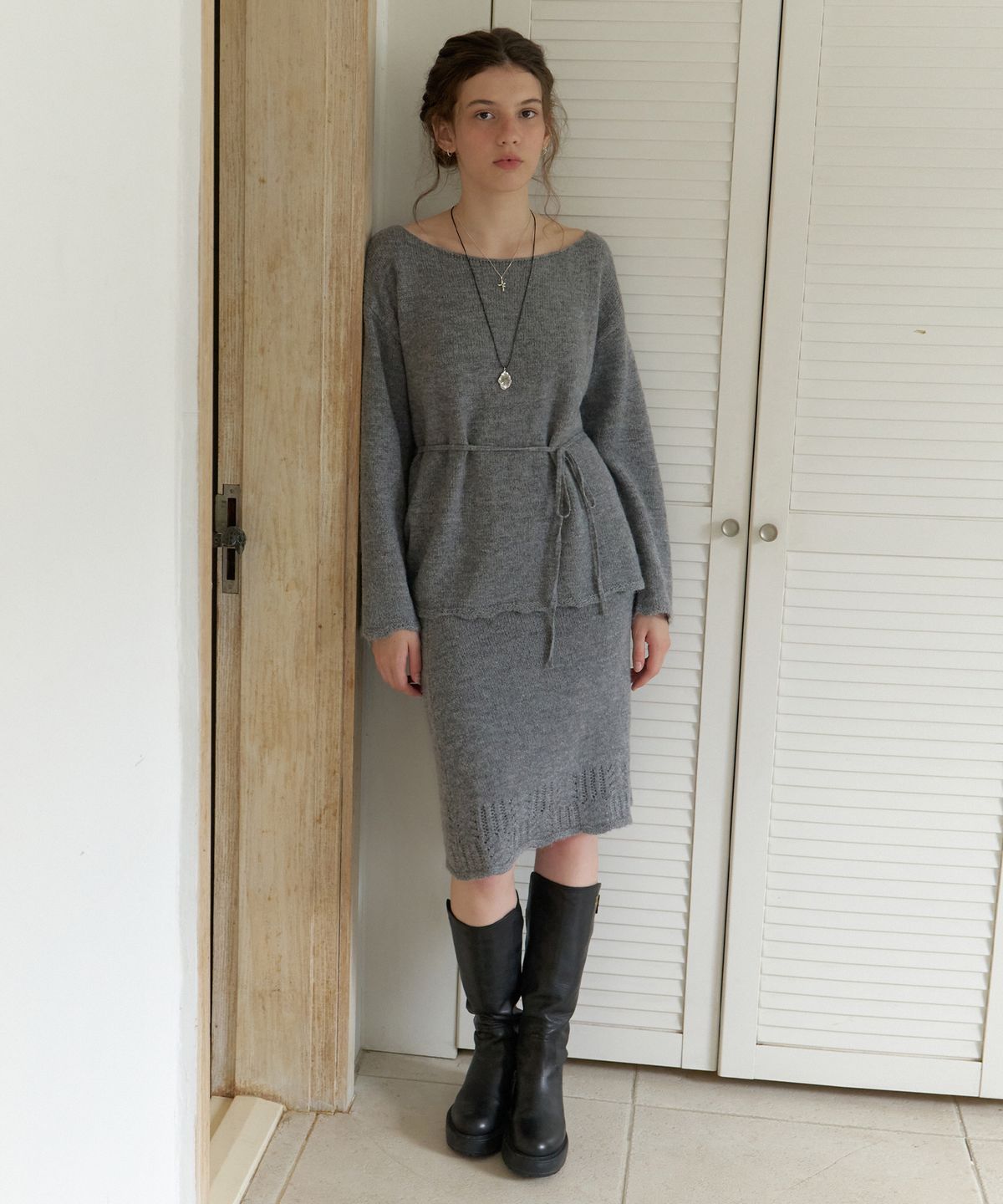 리엘(RE L) Shimmery knit skirt (deep gray)