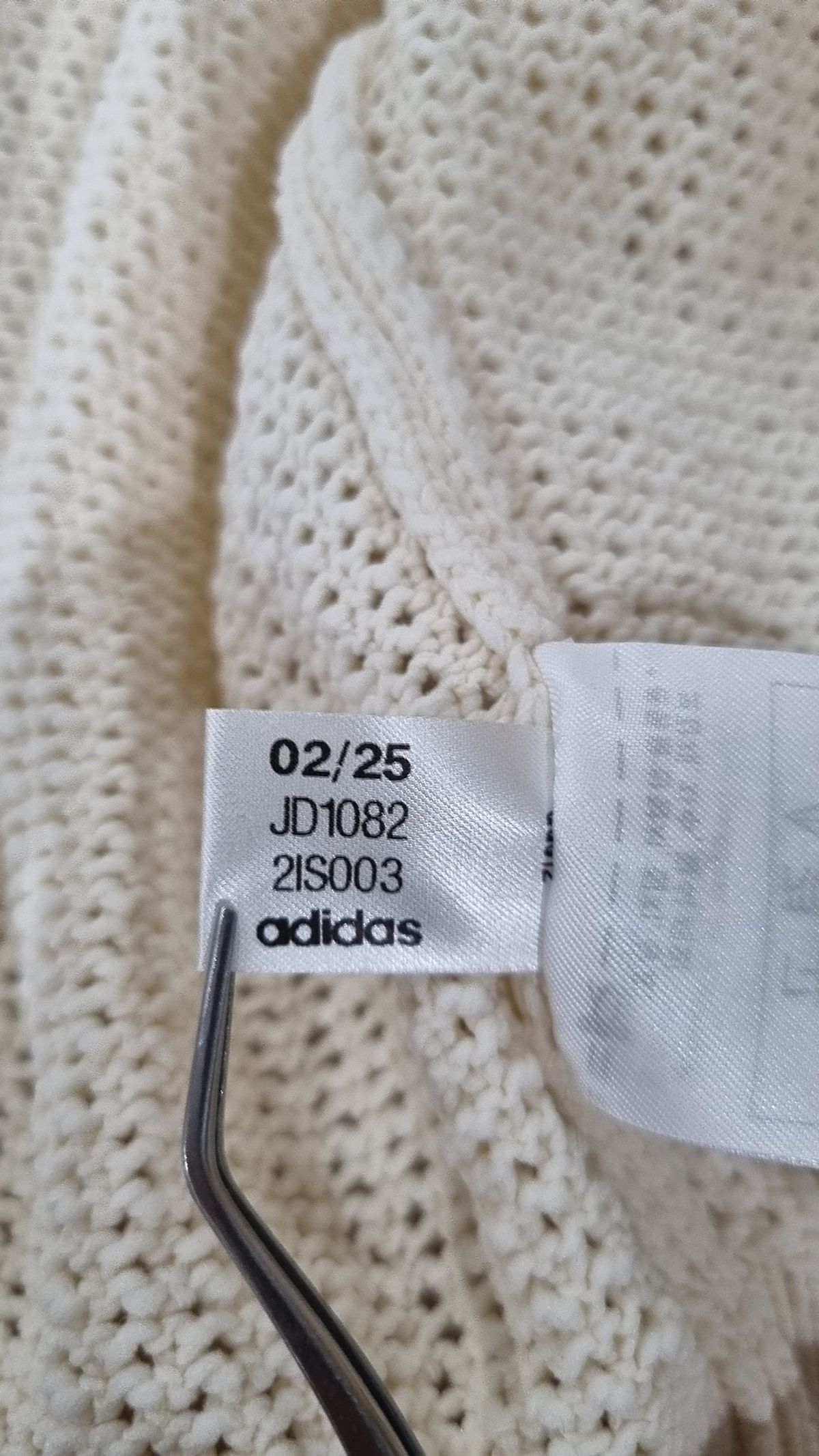 아디다스(ADIDAS) 오리지널스 프리미엄 크로셰 트랙탑 JD1082 M