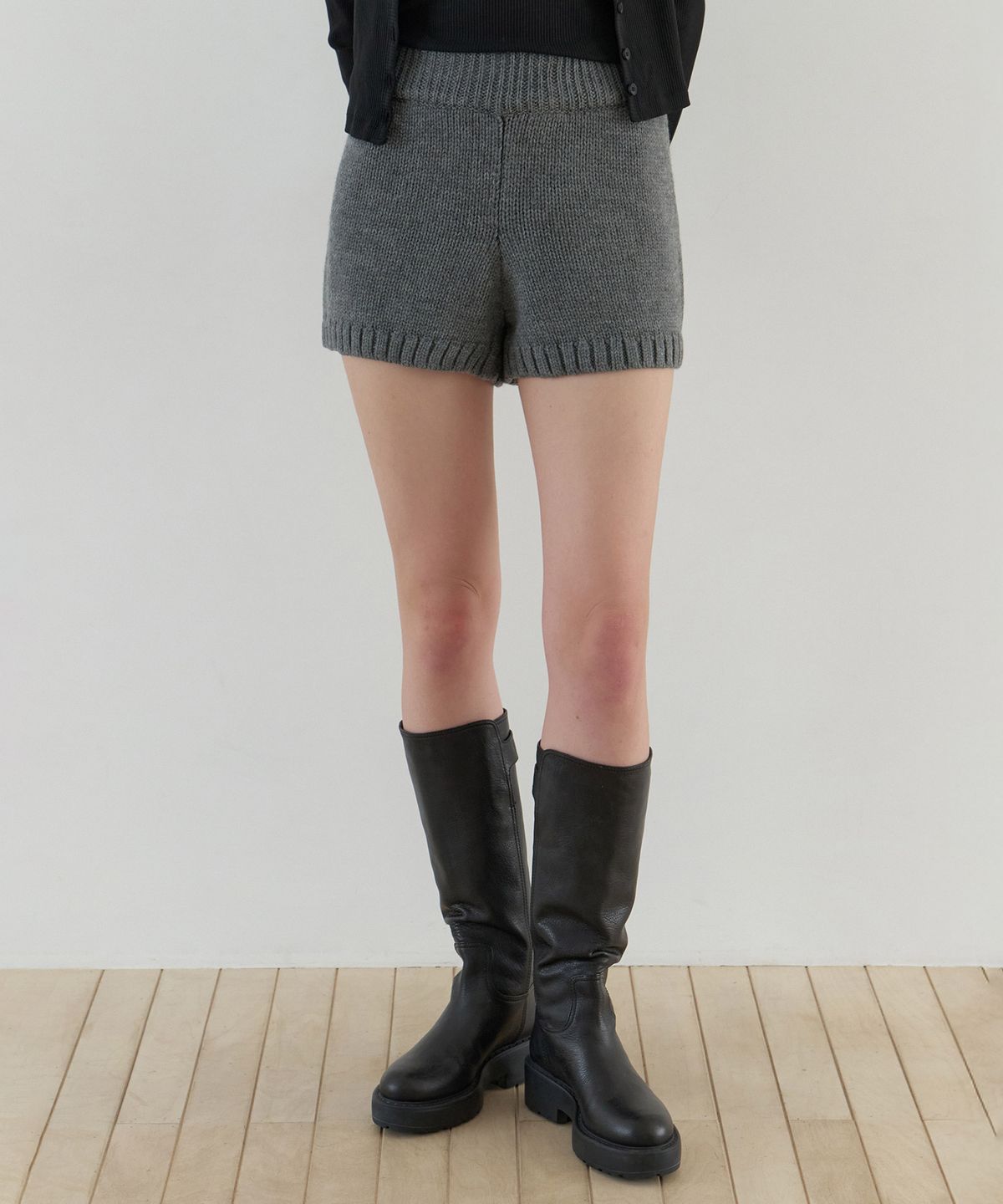 리엘(RE L) Muir knit shorts (charcoal)