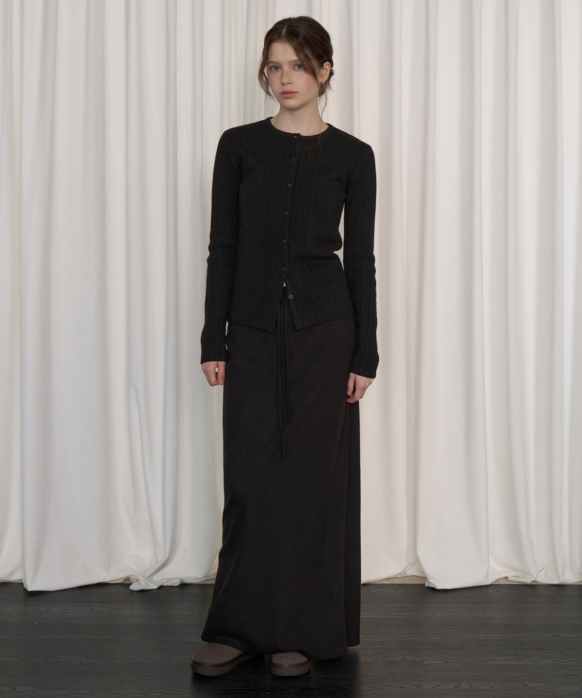 리엘(RE L) Comfy jersey H skirt (black)