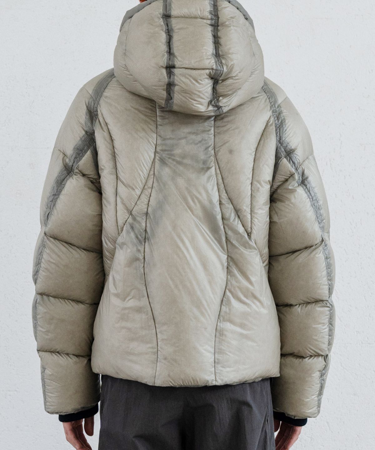 우석(WOOSUK) Contour Down Jacket (Light Sage)