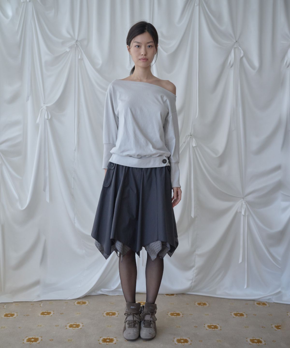 피브스피브스(PEEVES PEEVES) Wide Neck Draped Top / Cloud Grey