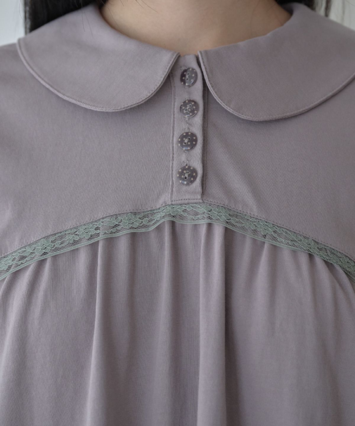 피브스피브스(PEEVES PEEVES) Yoke Shirred Blouse / Toupe