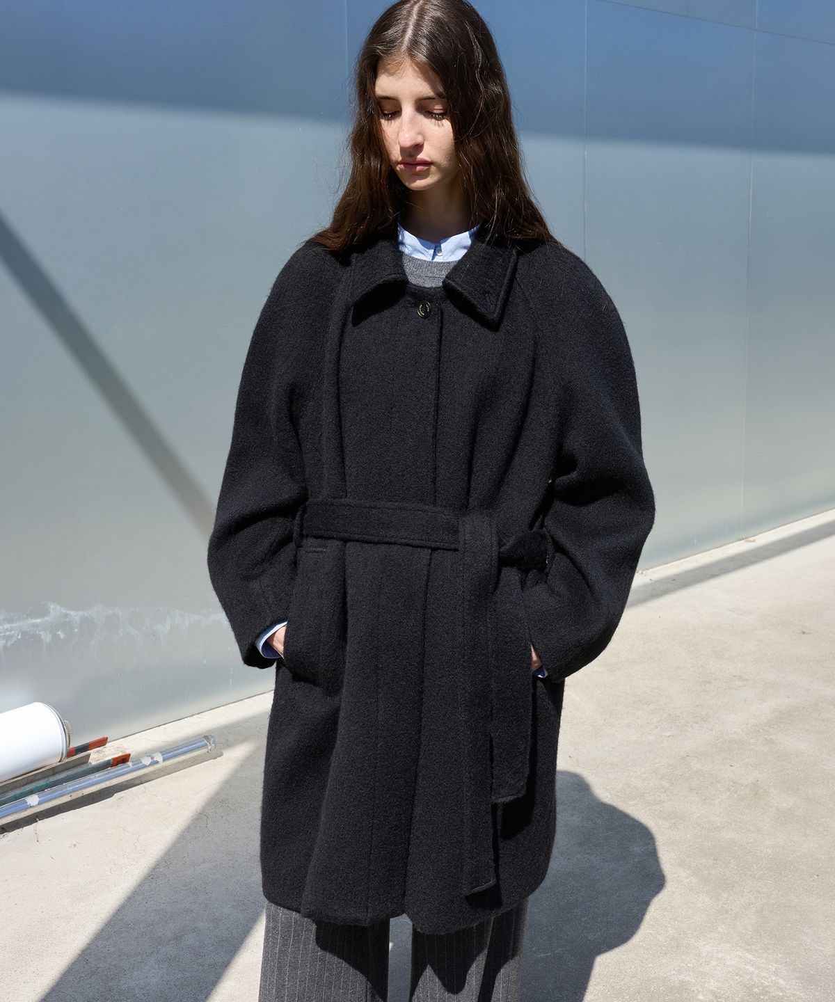 르바(LEVAR) Moss Alpaca Raglan Half Coat - Black