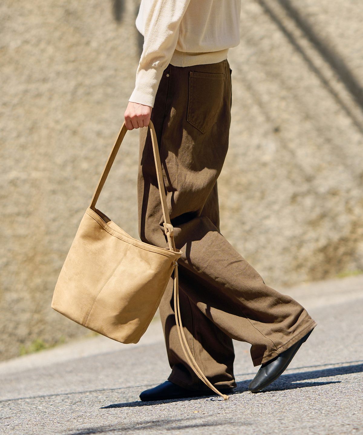 아이띵소(ITHINKSO) TIDY BUCKET_SUEDE 타이디 버킷 스웨이드