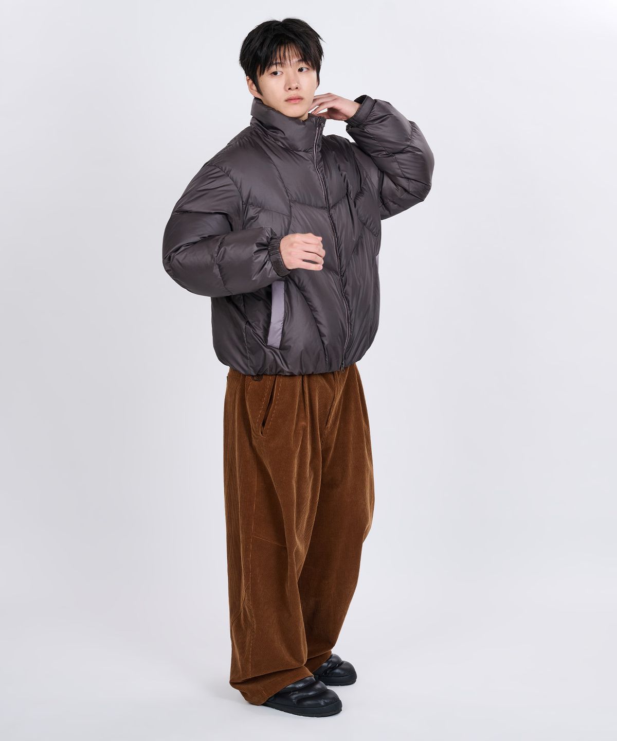 논타입(NONTYPE) SCULPTED DOWN JACKET (BROWN)