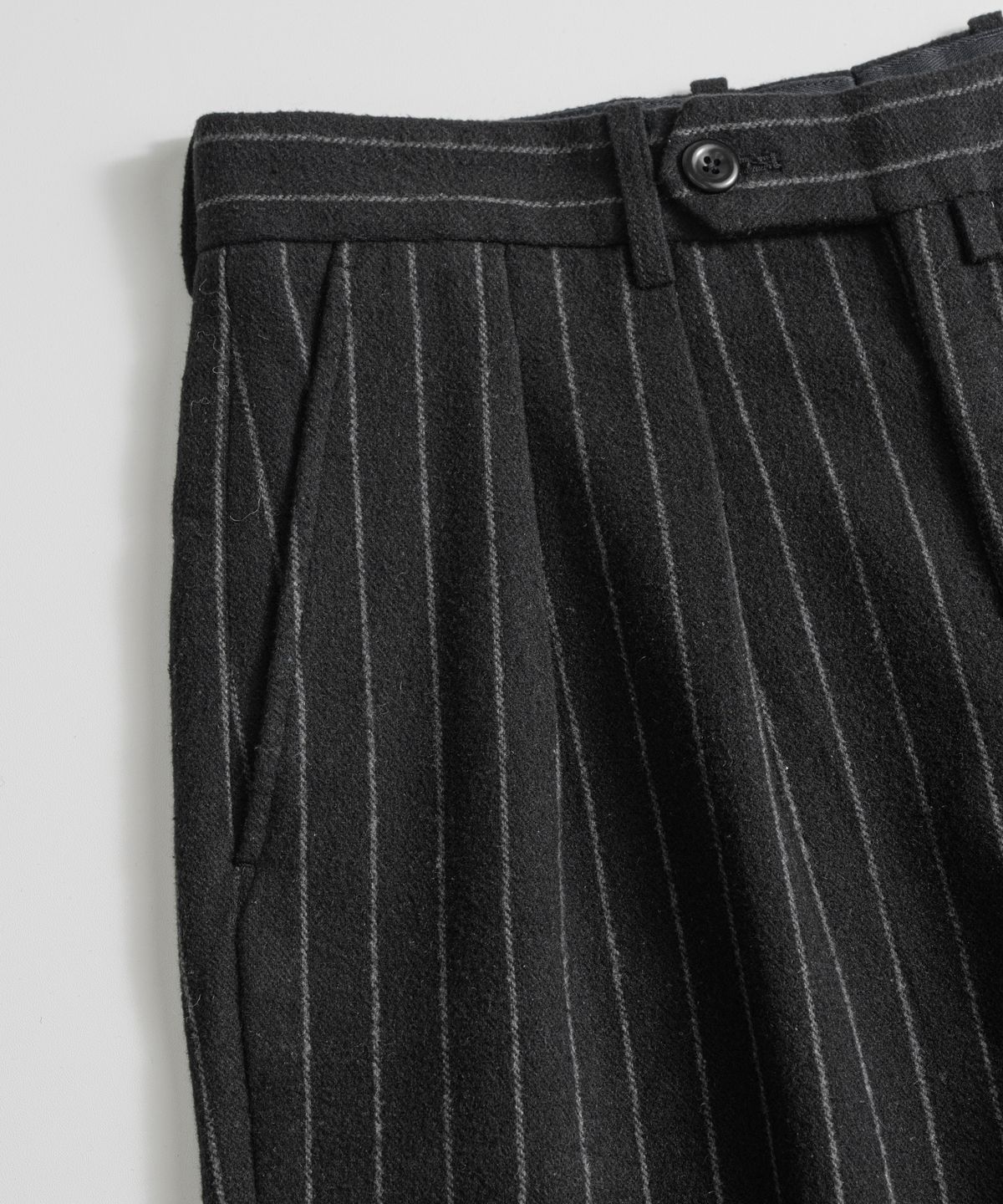 비헤비어(BEHEAVYER) W/P OFFICER TROUSERS black stripe