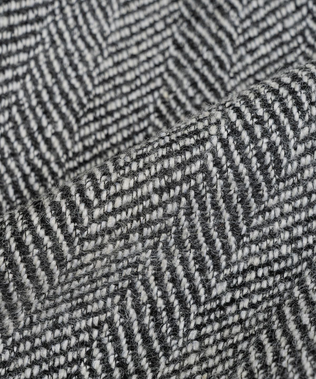 비헤비어(BEHEAVYER) W/P OFFICER TROUSERS herringbone