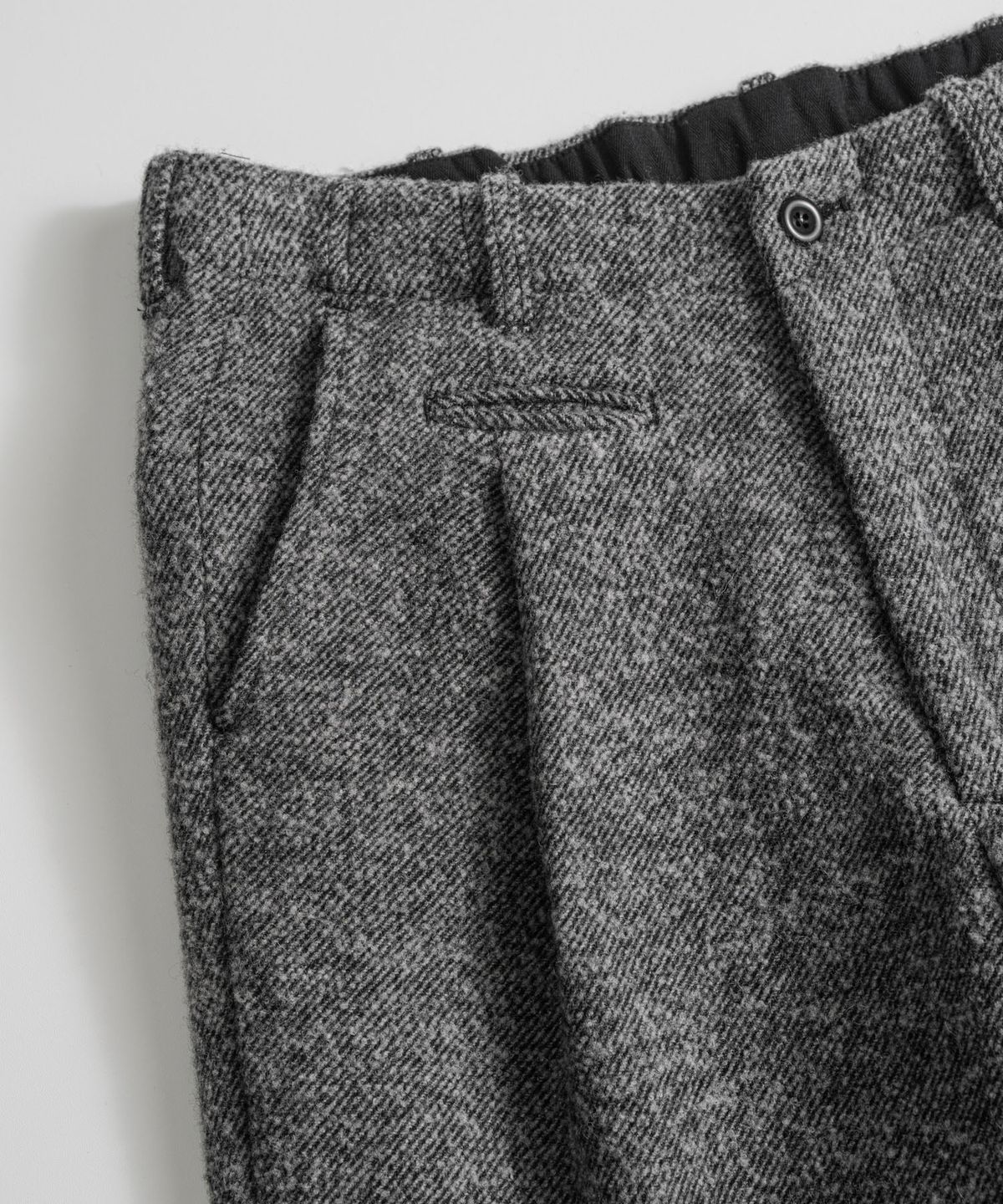 비헤비어(BEHEAVYER) BRUSHED WOOL TWILL EASY TROUSERS h.grey