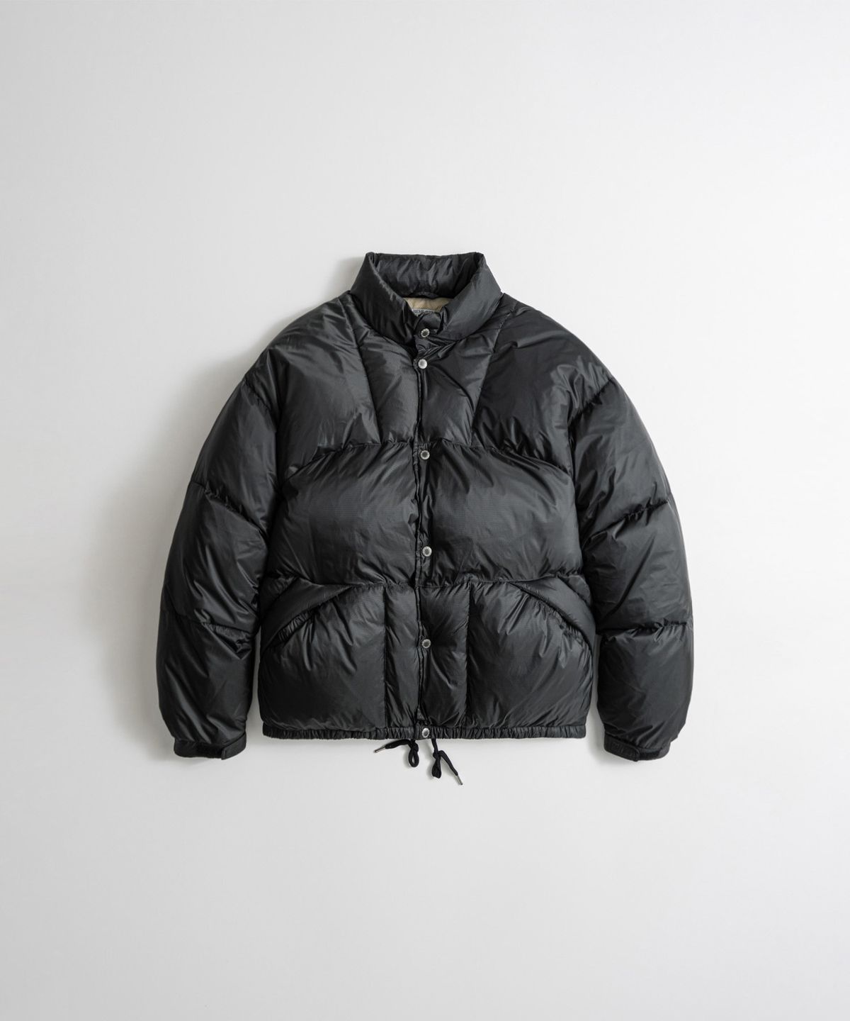 비헤비어(BEHEAVYER) POLARBEAR DUCK DOWN JACKET black