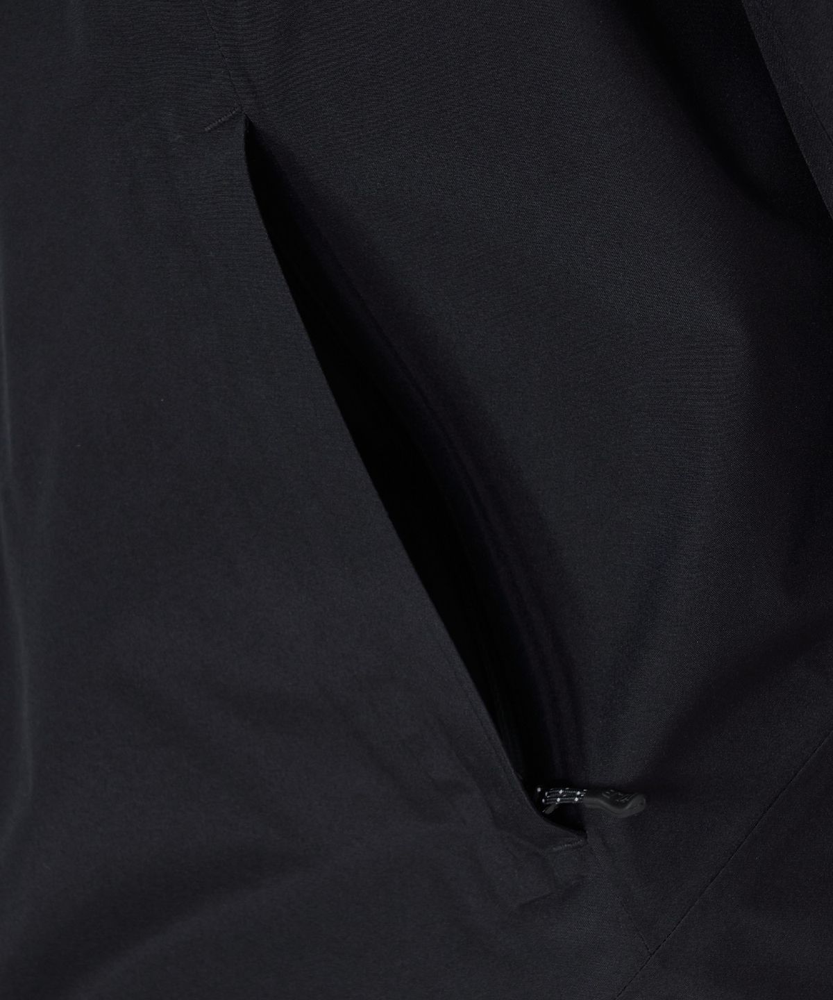 엠엘비(MLB) 고어텍스 2L 경량 구스 숏패딩 NY (Black)