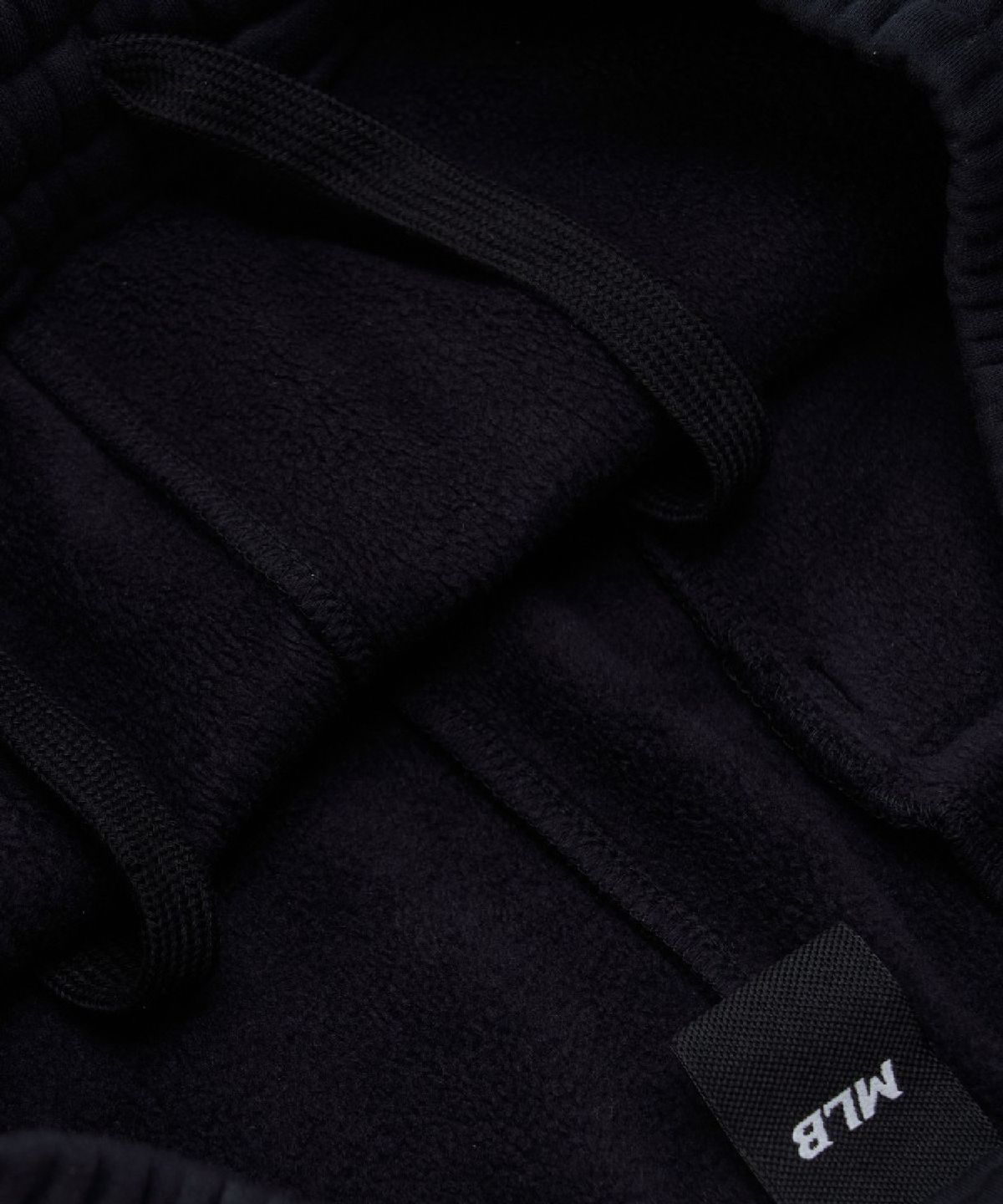 엠엘비(MLB) 베이직 스몰로고 기모 조거 팬츠 NY (Black)