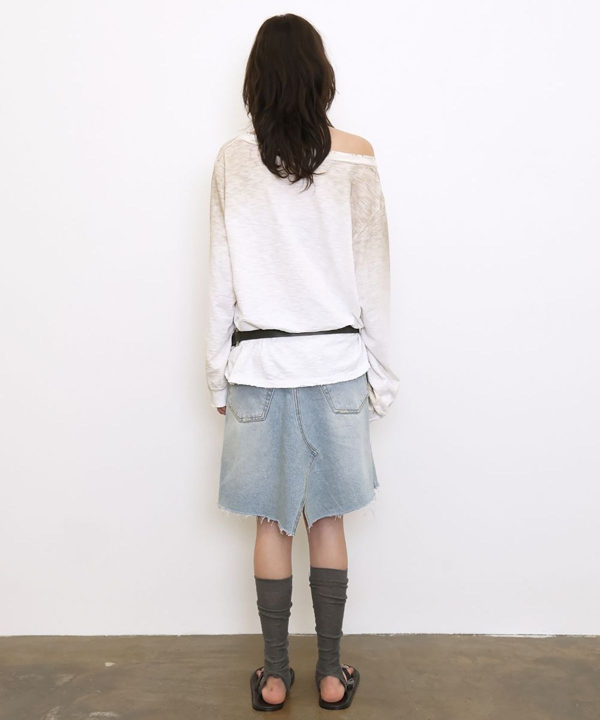 더블유케이엔디 프로젝트(WKND PROJECT) SLUB WASHED TEE (WHITE)