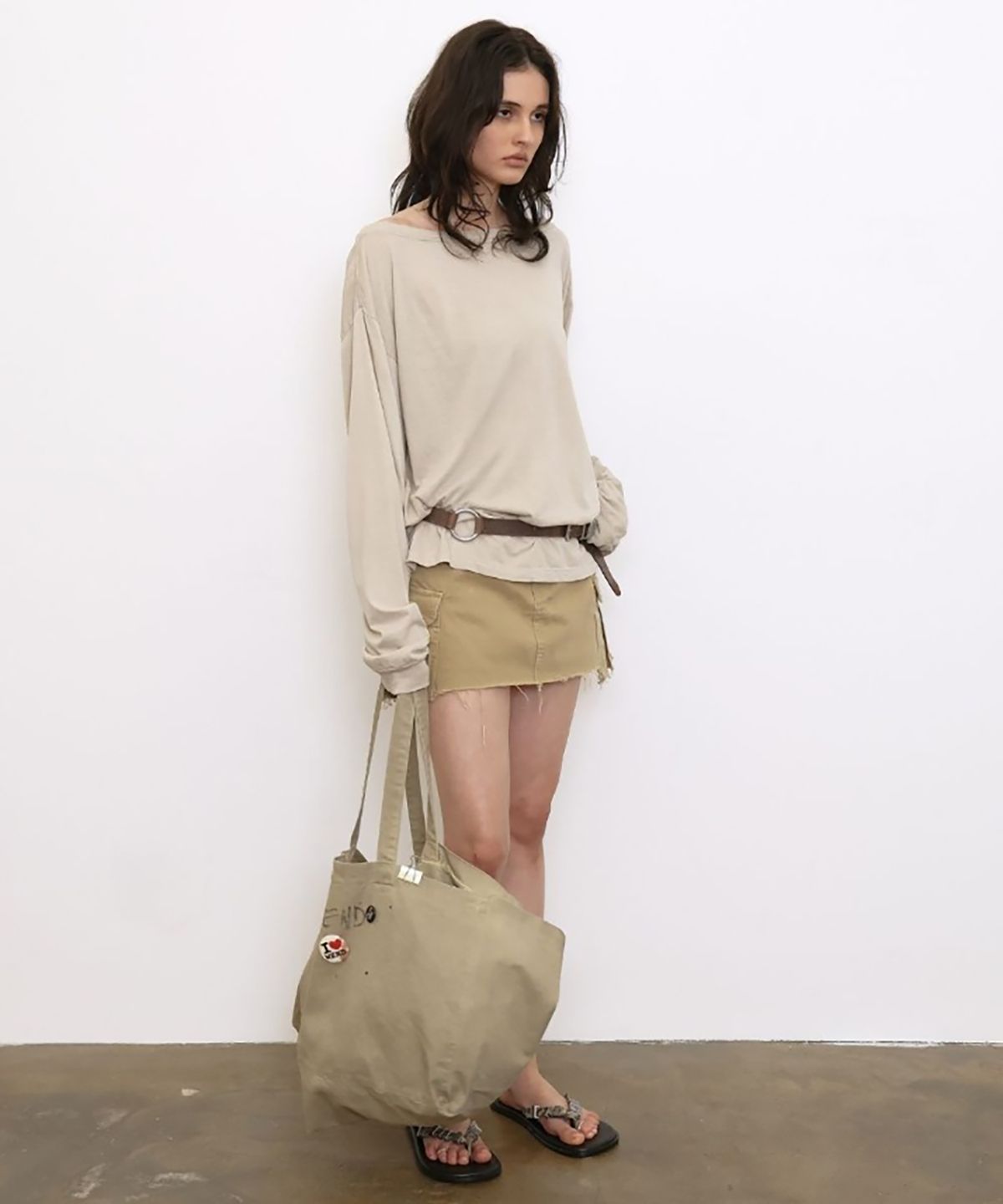 더블유케이엔디 프로젝트(WKND PROJECT) WASHED VINTAGE LONG SLEEVE TEE (SAND BEIGE)