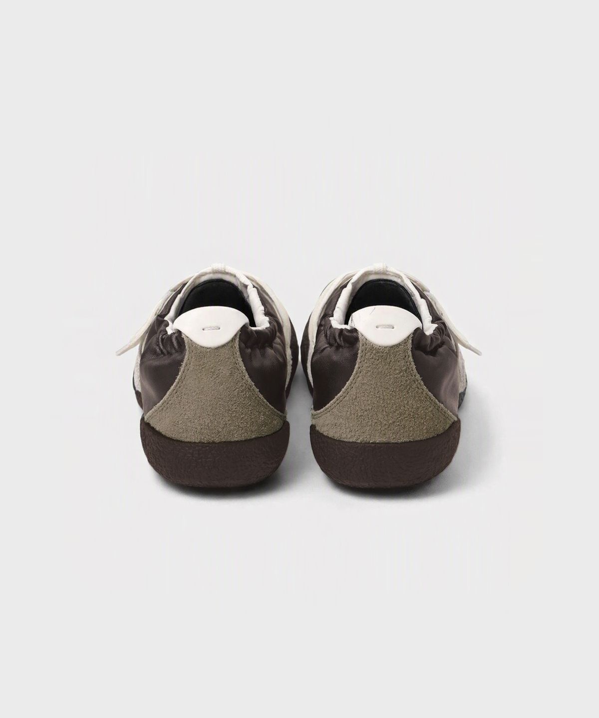 스토(STOE) MAREN Laced Sneakers_Brown_Low-profile sneakers 마렌 레이스드 스니커즈 브라운