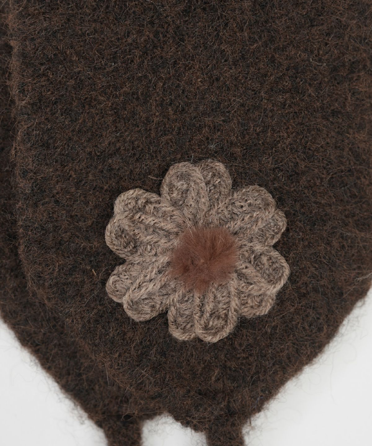 무아르모아(MOIREMOA) Flower Knit Ear Warmer - Brown