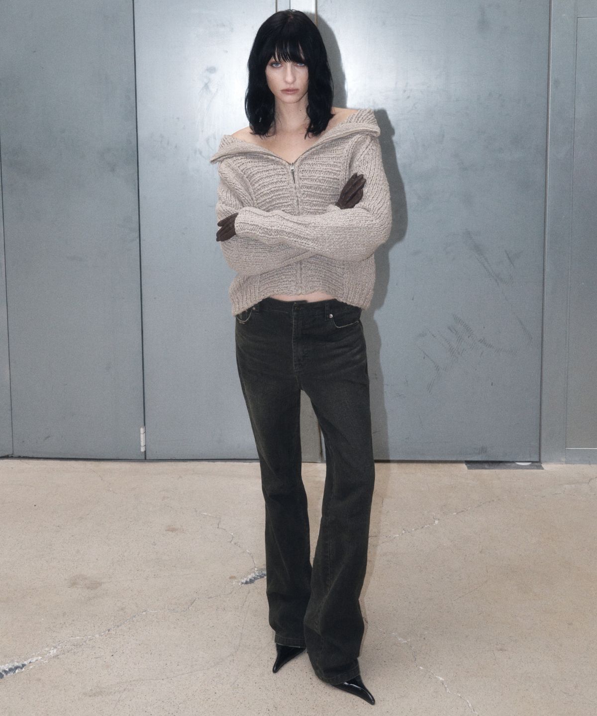 긴스키(GINSUKI) HANDMADE HIGH NECK KNIT ZIP-UP (GREY)