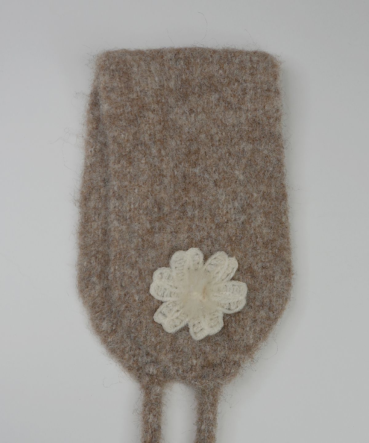 무아르모아(MOIREMOA) Flower Knit Ear Warmer - Beige