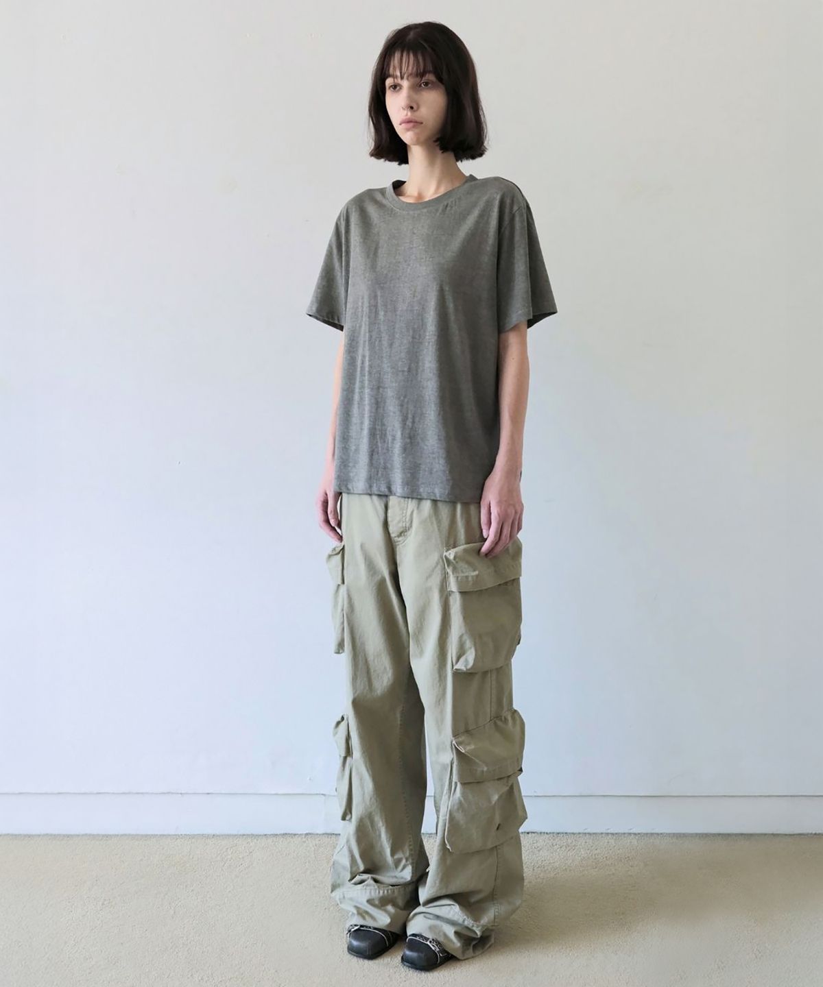 더블유케이엔디 프로젝트(WKND PROJECT) VINTAGE BASIC TEE (CHARCOAL)