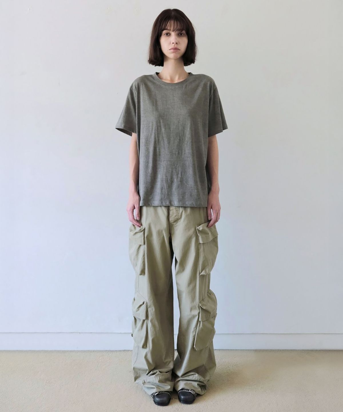 더블유케이엔디 프로젝트(WKND PROJECT) VINTAGE BASIC TEE (CHARCOAL)