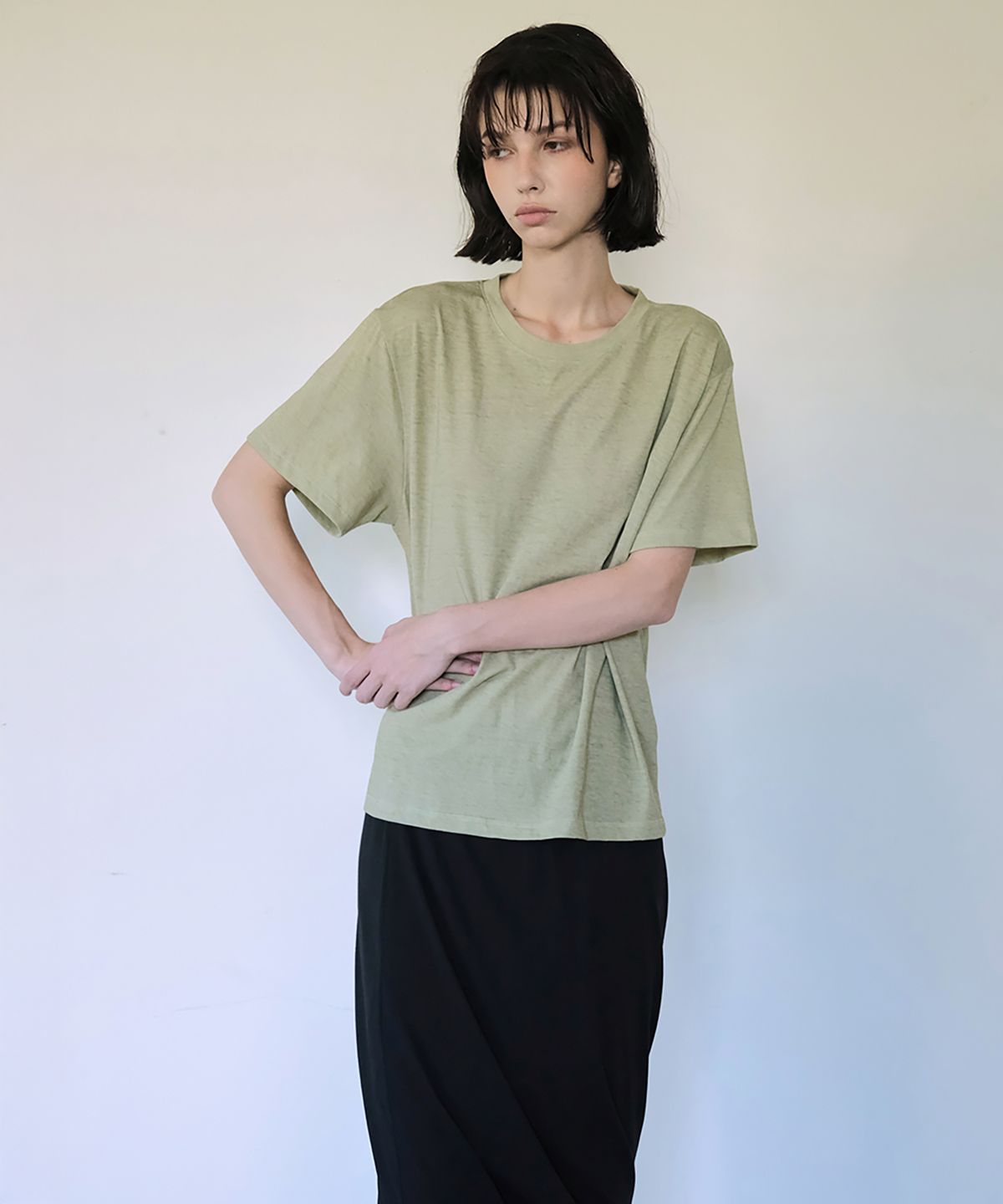 더블유케이엔디 프로젝트(WKND PROJECT) VINTAGE BASIC TEE (KHAKI)