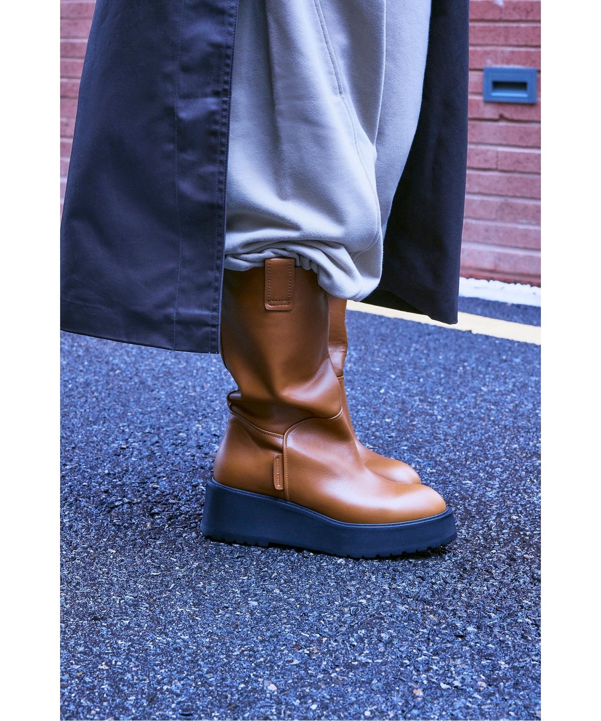 슈콤마보니(SUECOMMA BONNIE) Platform harness boots(brown)_DG3CW26516BRN