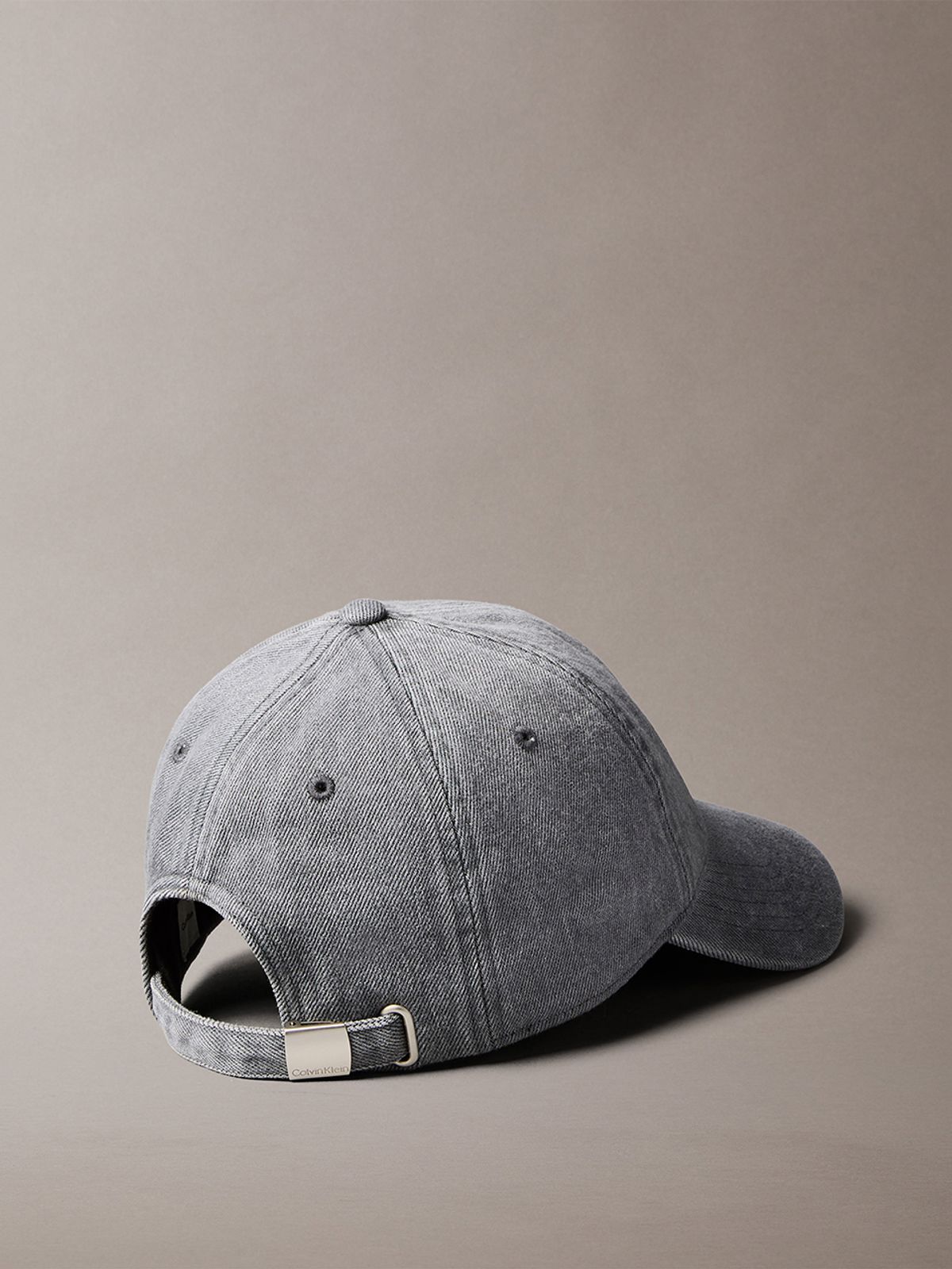 캘빈클라인 진(CALVIN KLEIN JEANS) 남녀공용 스몰 모노그램 볼캡 4G5003G YH9