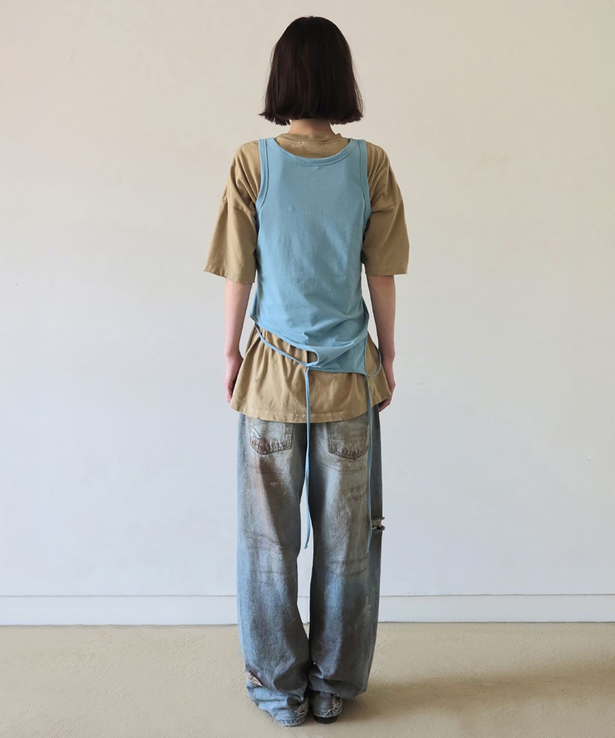 더블유케이엔디 프로젝트(WKND PROJECT) 2-WAY SLEEVELESS TOP (BLUE)