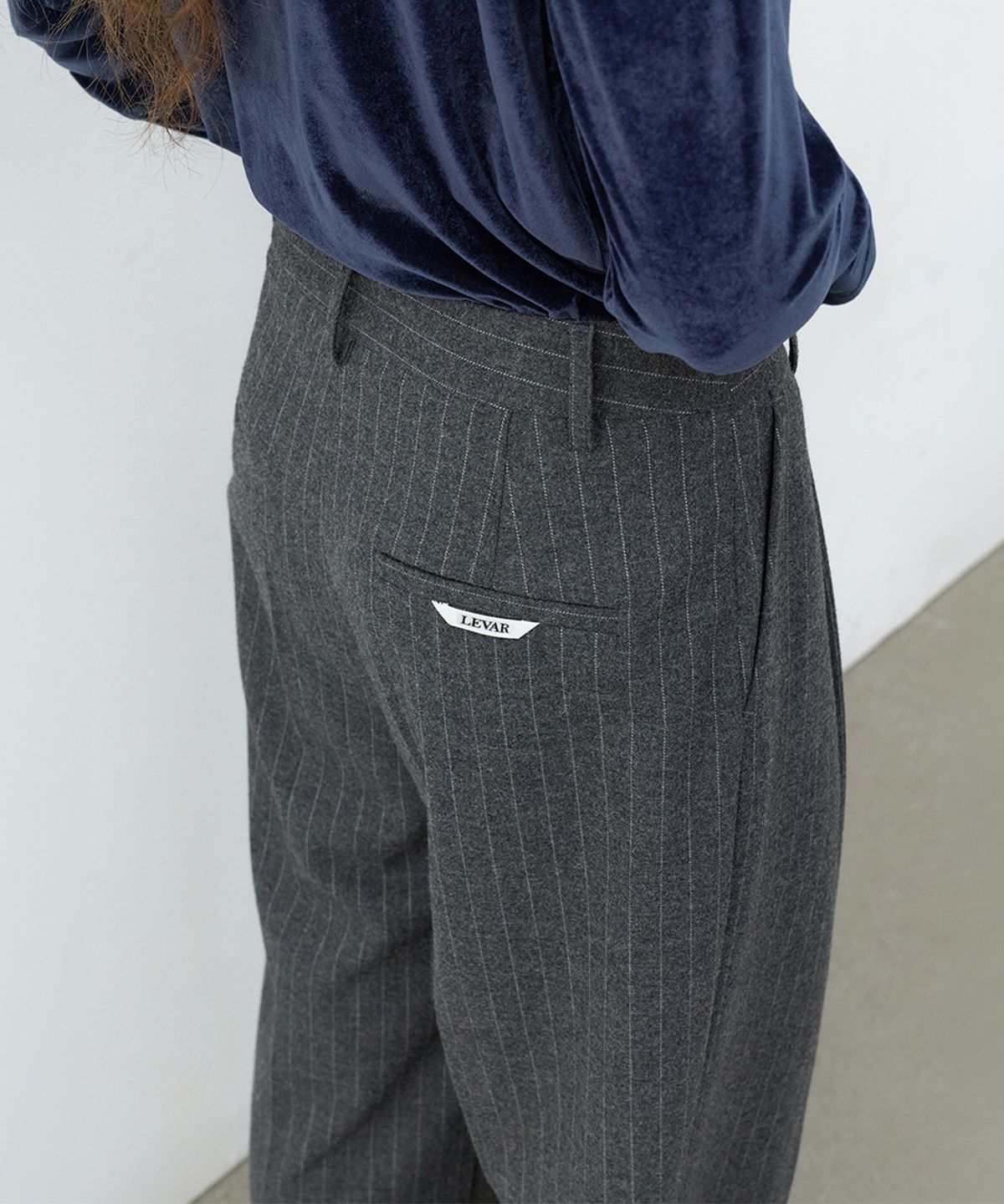 르바(LEVAR) Whenever ST Wide Slacks - Dark Grey