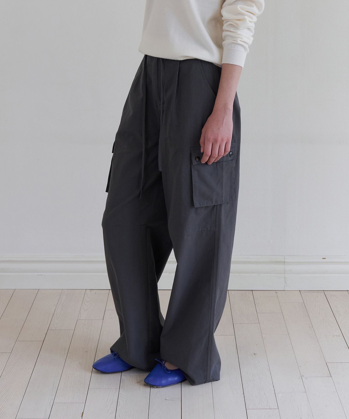 톤드(TONED) Roam cotton cargo pants (chacoal)