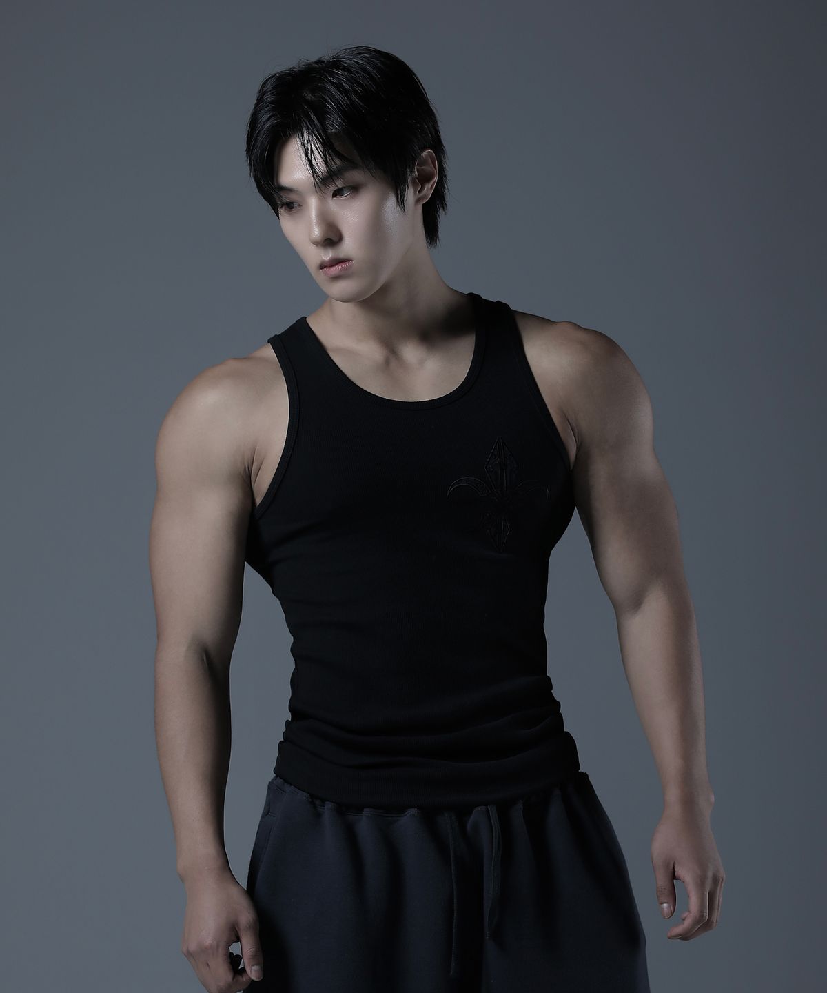 카미드(CARMID) 인디고 아플리케 나시 [블랙]