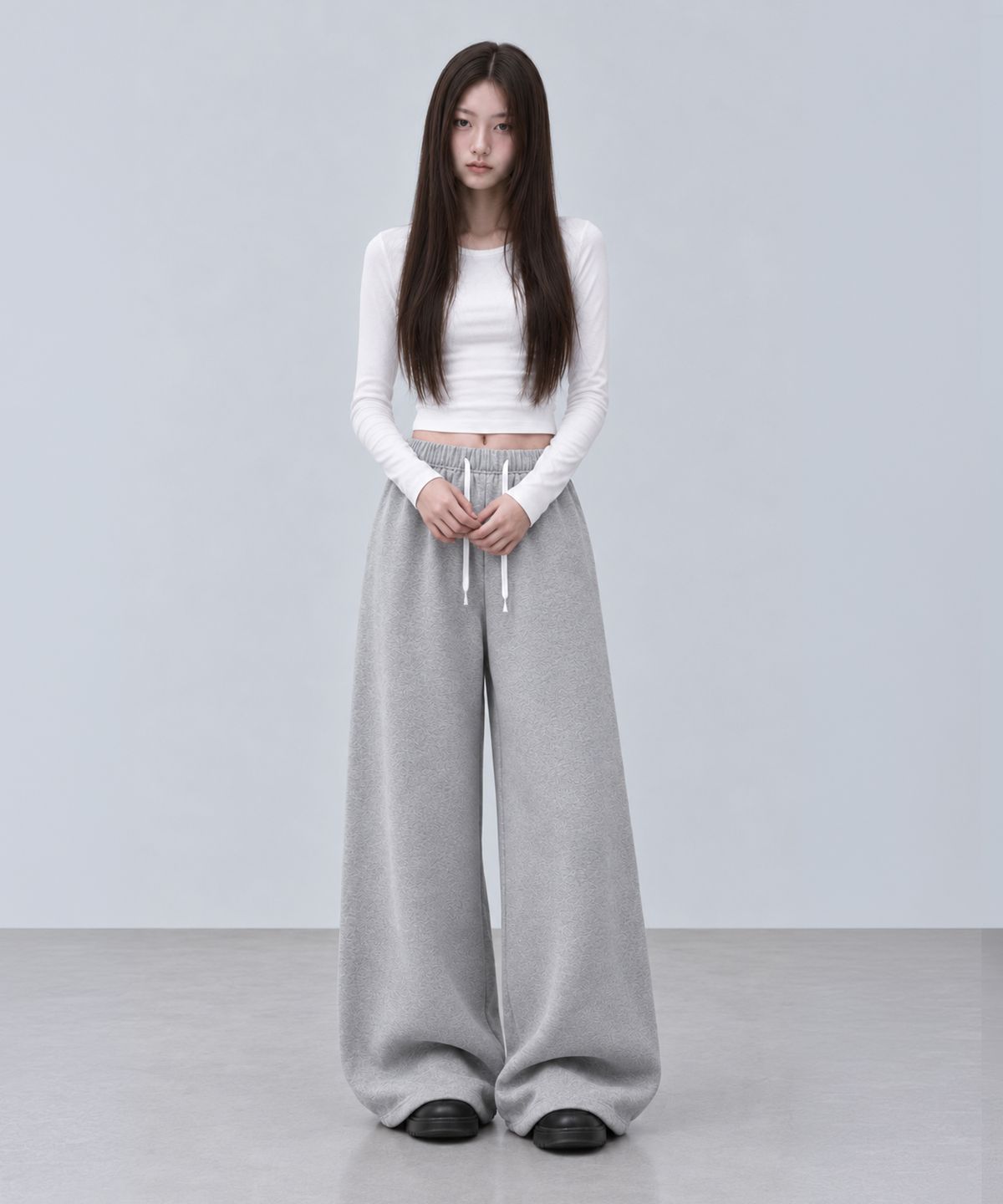 페이더먼트(FADERMENT) 에센셜 스탠다드 스웨트 팬츠(차콜)