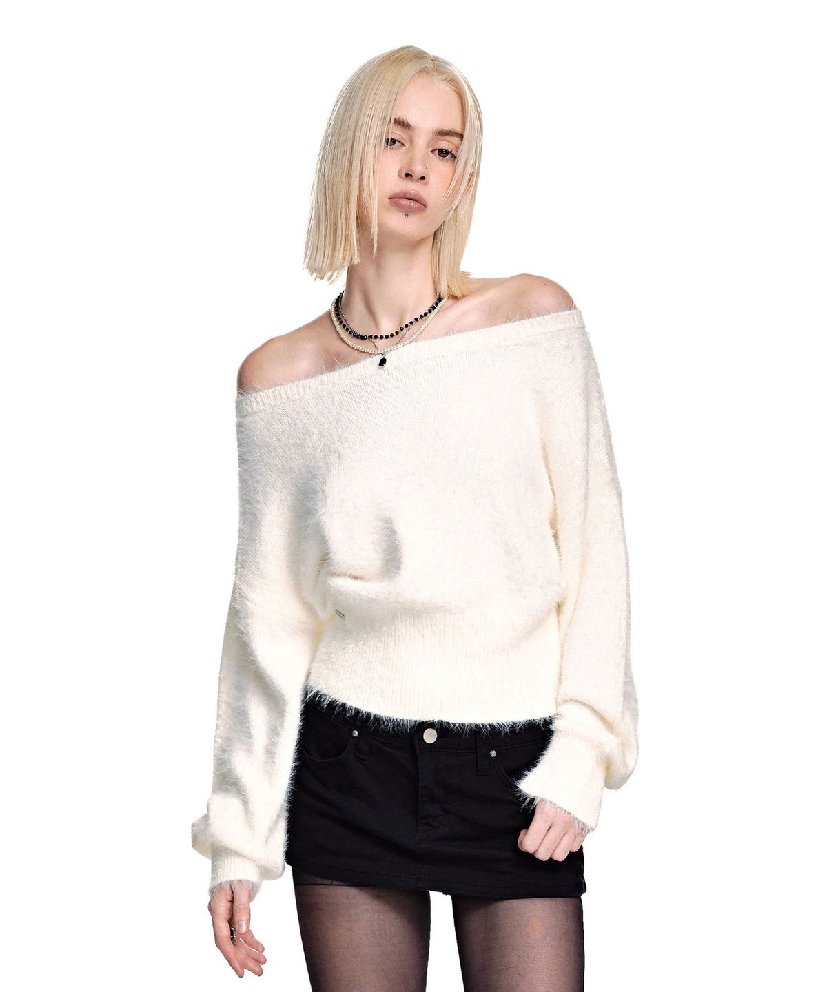 세컨모놀로그(SECONDMONO) [니들 콜라보]Hairy 2-Way Boat Neck Knit [IVORY]_SEWKT012IVORY