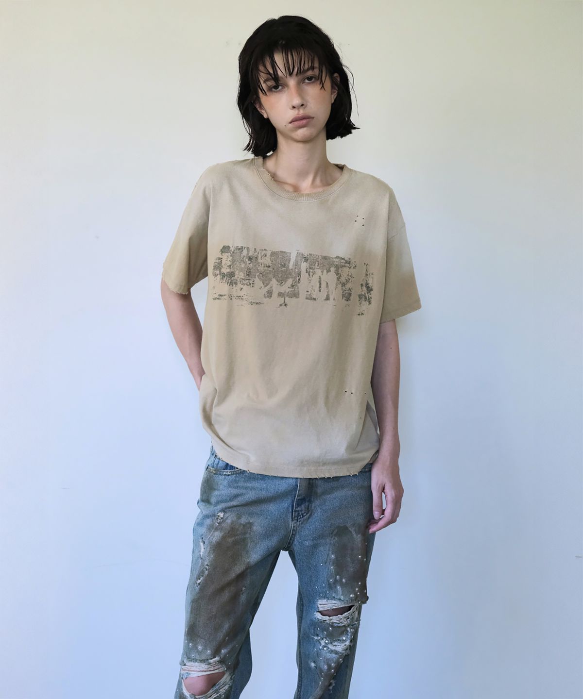 더블유케이엔디 프로젝트(WKND PROJECT) MARKED UP GRAPHIC TEE (BEIGE)