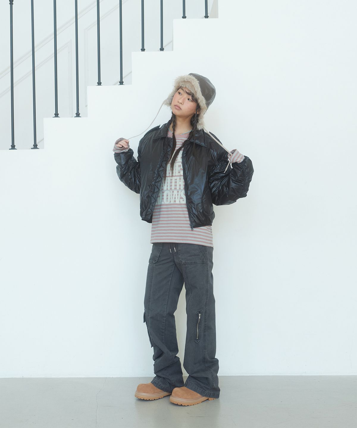 데프가먼츠(DEFGARMENTS) CARGO POCKET FLARE PANTS [2COLOR]