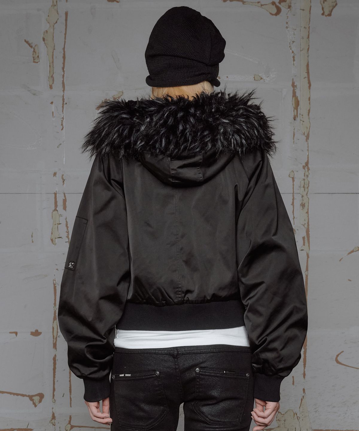 락케이크(ROCKCAKE) Fur Hood N-2B Jacket - Black