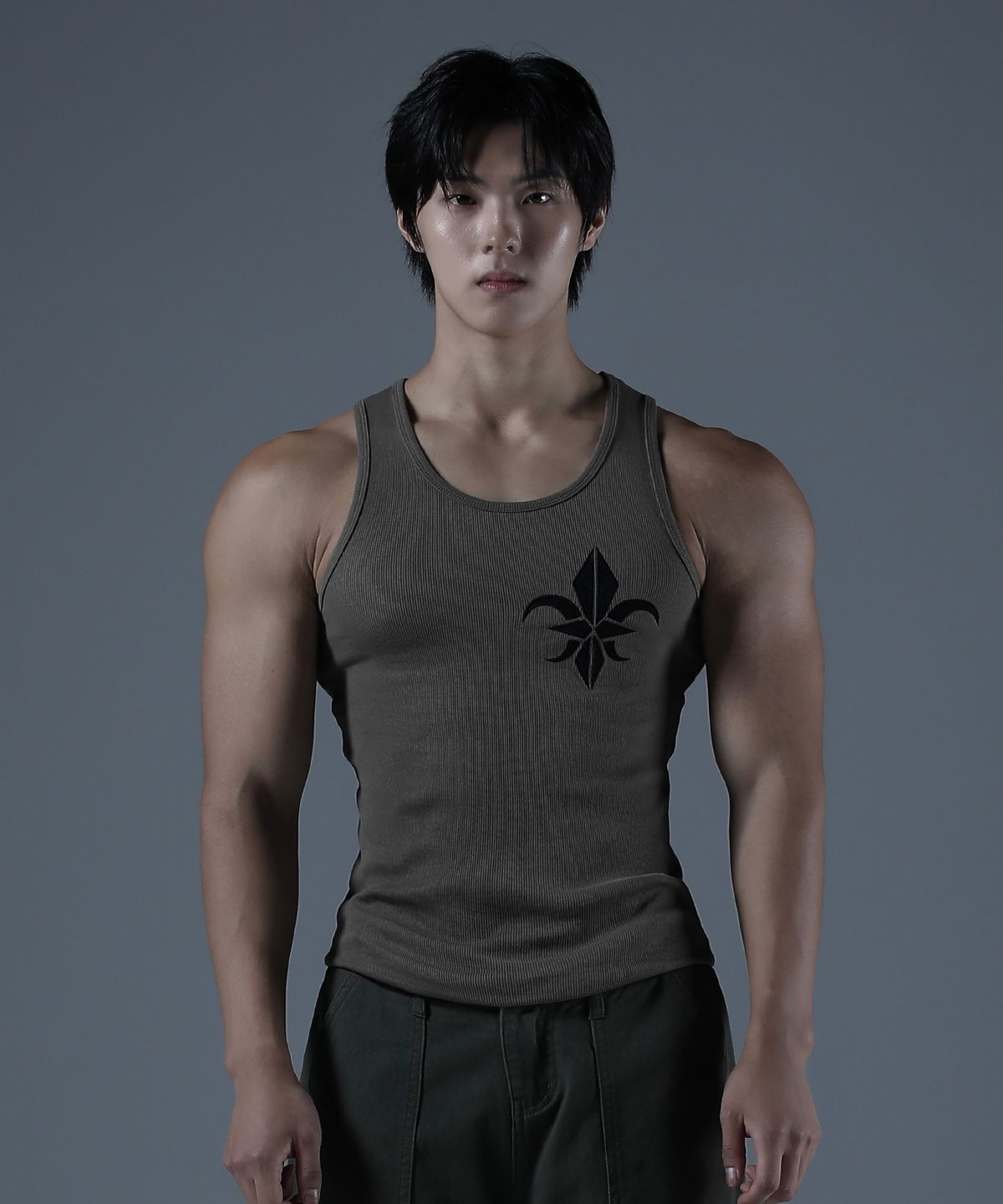 카미드(CARMID) 인디고 아플리케 나시 [카키브라운]