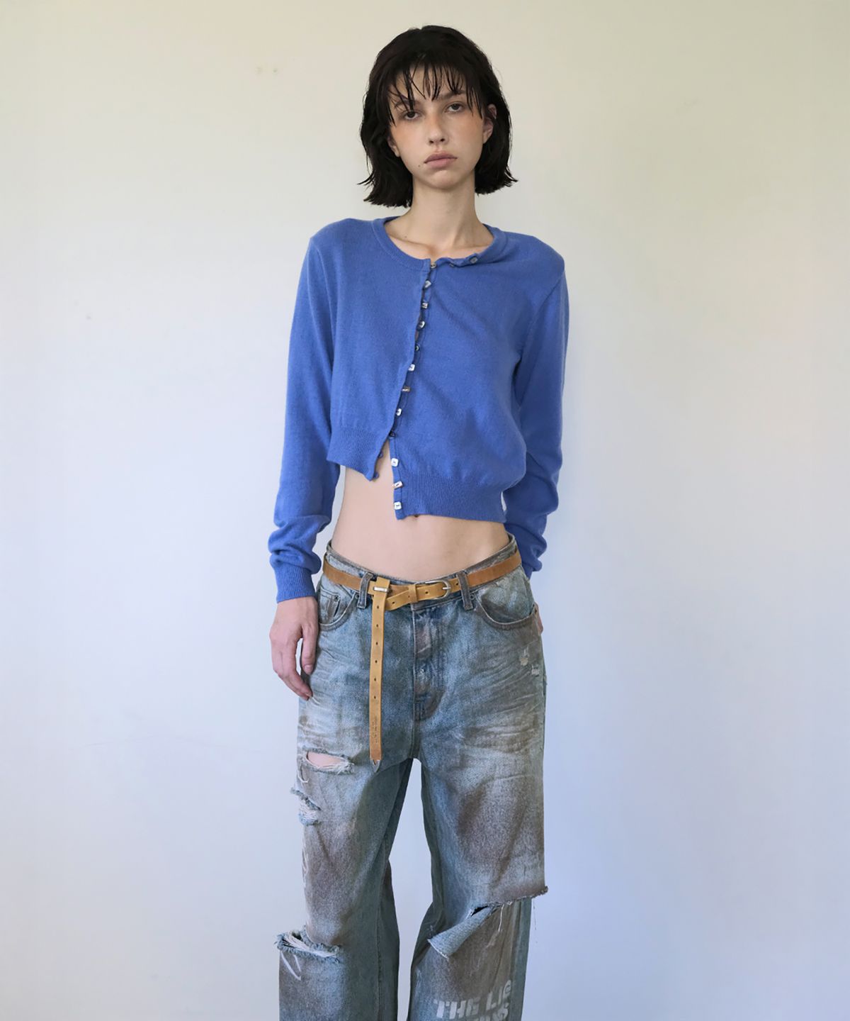 더블유케이엔디 프로젝트(WKND PROJECT) ASYMMETRIC KNIT CARDIGAN (BLUE)