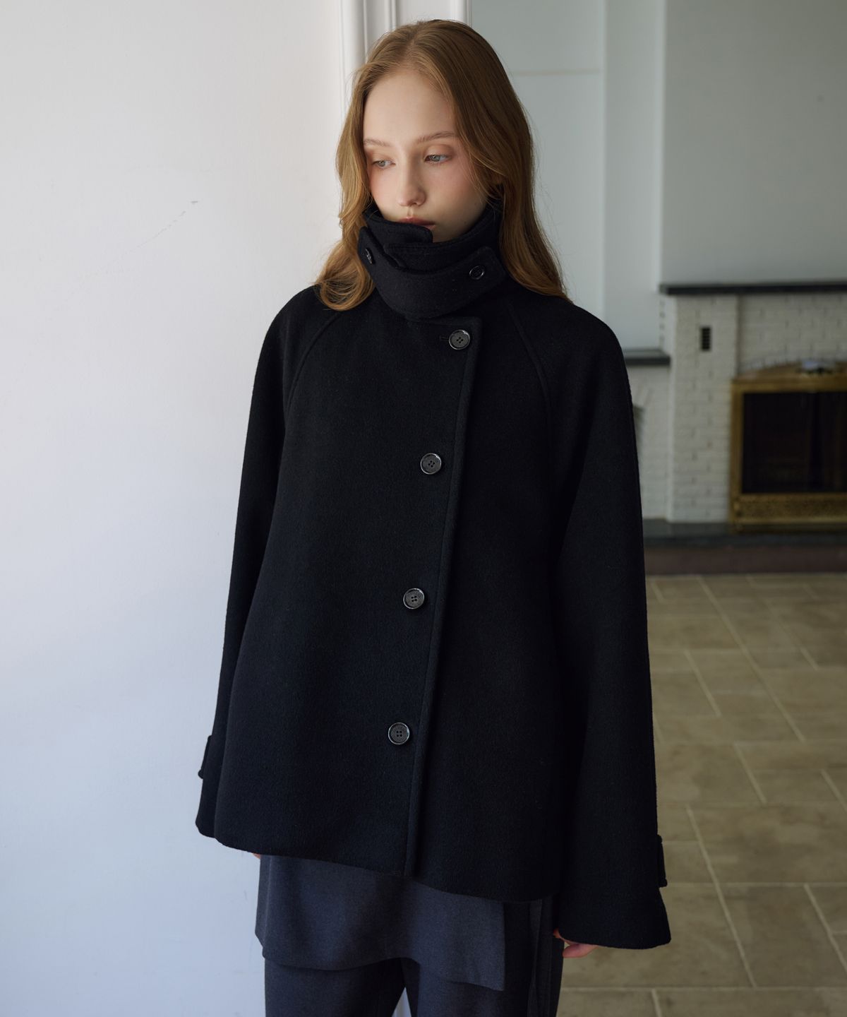 드헤베(DEHEVE) Crescent Cashmere Wool Short Coat [Black]