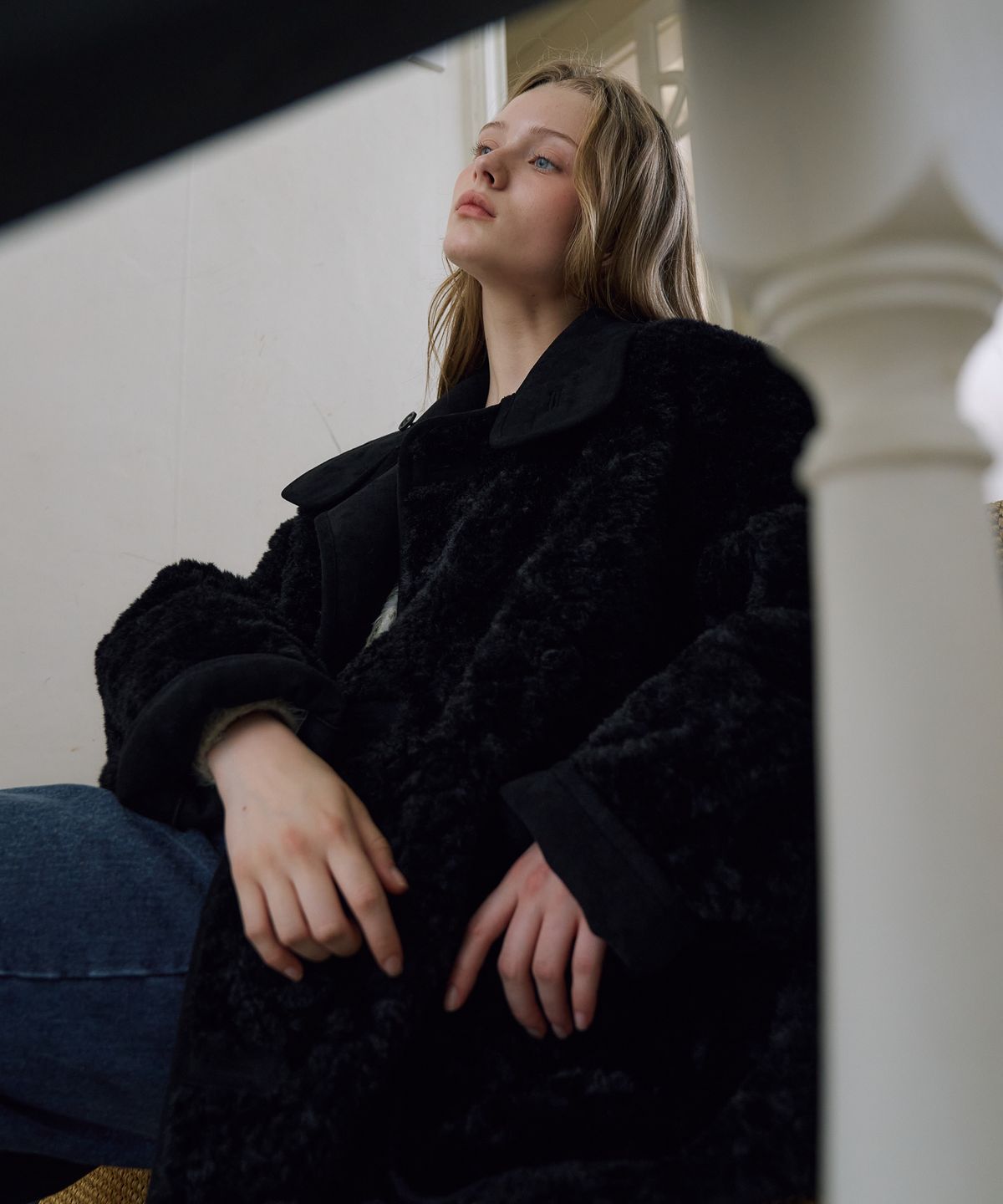 드헤베(DEHEVE) Reversible Suede High-Neck Mustang [Black]