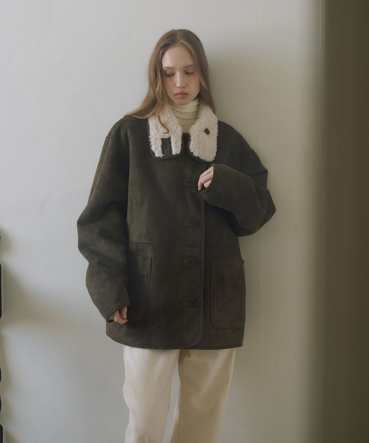 드헤베(DEHEVE) Reversible Suede High-Neck Mustang [Khaki]
